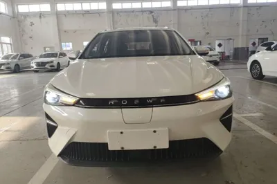 Roewe ei5 2021, 75100 км, за 11135 USD - фото 2