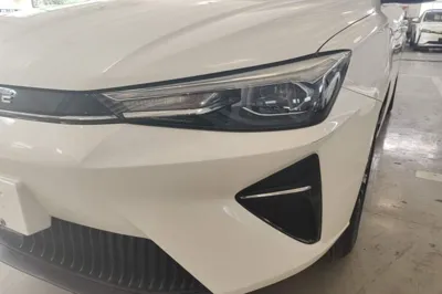 Roewe ei5 2021, 75100 км, за 11135 USD - фото 8