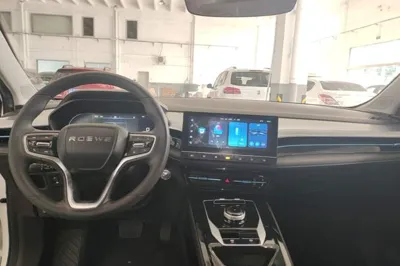 Roewe ei5 2021, 75100 км, за 11135 USD - фото 12