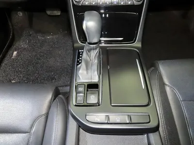 Hyundai Grandeur 2018, 127221 км, за 8131.68 USD - фото 12