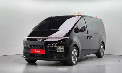 Hyundai Staria · 2025 год