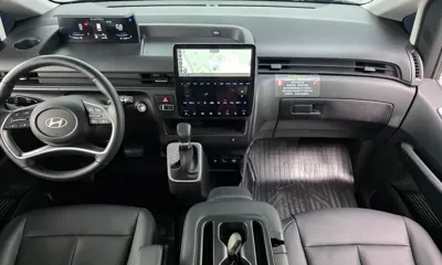 Hyundai Staria 2025, 24612 км, за 24269.93 USD - фото 7