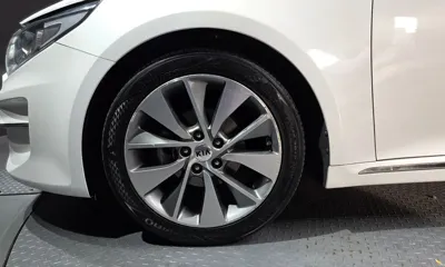 Kia K5 2017, 141558 км, за 5682.19 USD