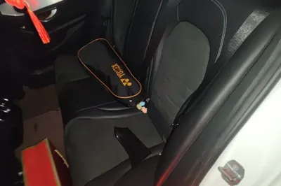 Mercedes-Benz C-Class 2017, 138500 км, за 13803 USD - фото 18