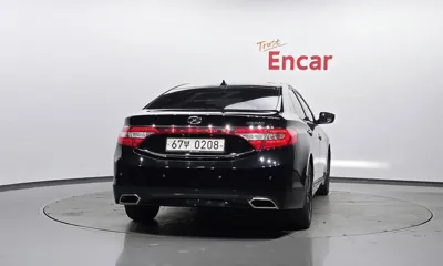 Hyundai Grandeur 2017, 108686 км, за 5883.13 USD