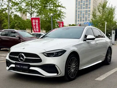 Mercedes-Benz C-Class 2023, 43000 км, за 27044.8 USD