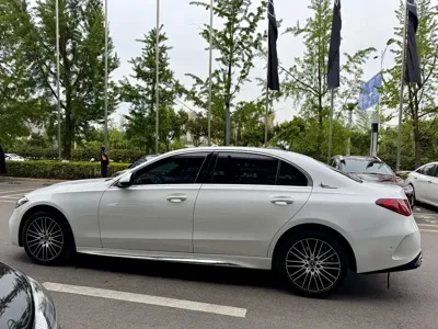 Mercedes-Benz C-Class 2023, 43000 км, за 27044.8 USD - фото 9