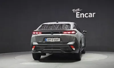 Peugeot 408 2024, 10785 км, за 28951.16 USD