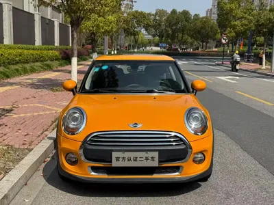 MINI MINI 2016, 50000 км, за 6235.88 USD