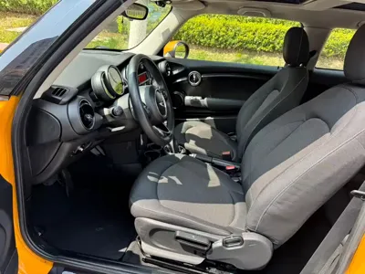 MINI MINI 2016, 50000 км, за 6235.88 USD