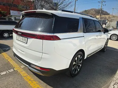 Kia Canival 2022, 80234 км, за 16923.87 USD