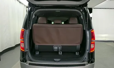 Hyundai Starex 2019, 96590 км, за 12493.4 USD - фото 20