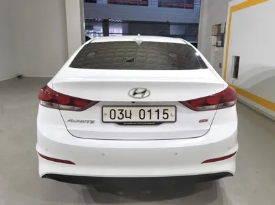 Hyundai Avante 2017, 67297 км, за 7144.25 USD