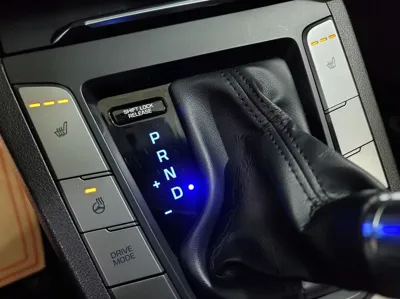 Hyundai Avante 2017, 67297 км, за 7144.25 USD - фото 17