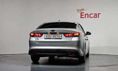 Kia K5 2018, 114220 км, за 4957.7 USD