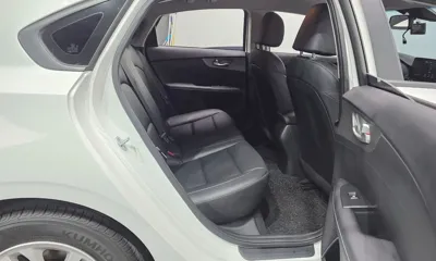 Kia K3 2021, 59231 км, за 8840.93 USD - фото 12