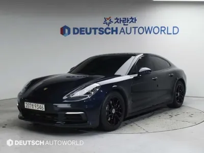 Porsche Panamera · 2018 год