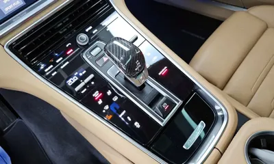 Porsche Panamera 2018, 150188 км, за 39083.01 USD - фото 9