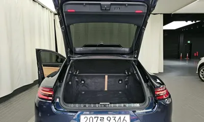 Porsche Panamera 2018, 150188 км, за 39083.01 USD - фото 20