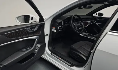 Audi A6 2023, 13100 км, за 26132.73 USD - фото 10