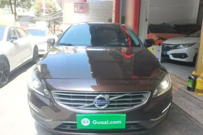 Volvo S60 2017, 56700 км, за 9336 USD