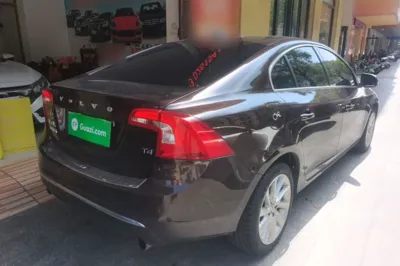 Volvo S60 2017, 56700 км, за 9336 USD - фото 8