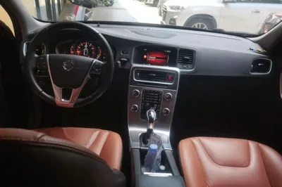 Volvo S60 2017, 56700 км, за 9336 USD - фото 17
