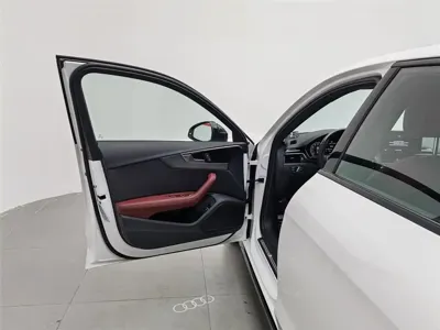 Audi A4L 2023, 44200 км, за 21514.12 USD - фото 8