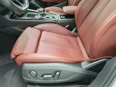Audi A4L 2023, 44200 км, за 21514.12 USD - фото 20