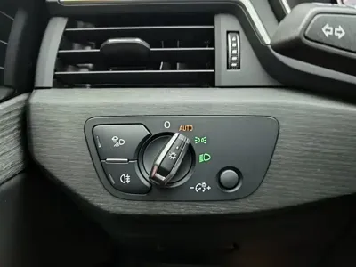 Audi A4L 2023, 44200 км, за 21514.12 USD - фото 21