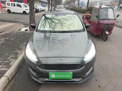 Ford Focus 2015, 114100 км, за 5409 USD - фото 3