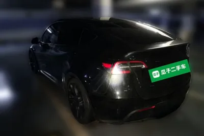 Tesla Model Y 2022, 62700 км, за 29918 USD
