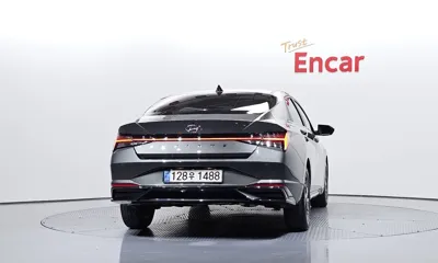 Hyundai Avante 2022, 61507 км, за 12295.09 USD