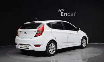 Hyundai Accent 2017, 108722 км, за 4485.47 USD