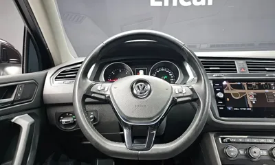 Volkswagen Tiguan 2020, 151033 км, за 12143.89 USD - фото 12