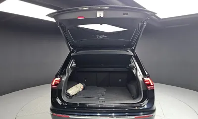 Volkswagen Tiguan 2020, 151033 км, за 12143.89 USD - фото 20