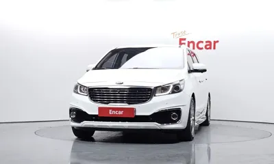 Kia Canival 2015, 89612 км, за 7811.47 USD