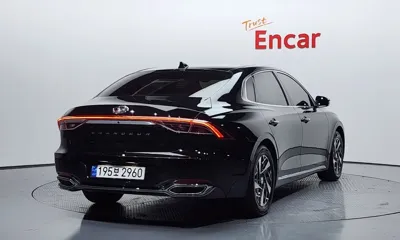 Hyundai Grandeur 2022, 78863 км, за 16187.64 USD