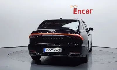 Hyundai Grandeur 2022, 78863 км, за 16187.64 USD