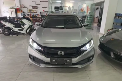Honda Civic 2019, 40500 км, за 10882 USD