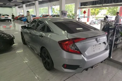 Honda Civic 2019, 40500 км, за 10882 USD
