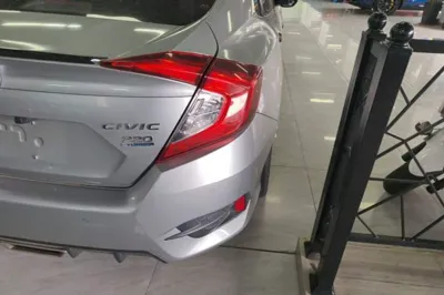 Honda Civic 2019, 40500 км, за 10882 USD - фото 9