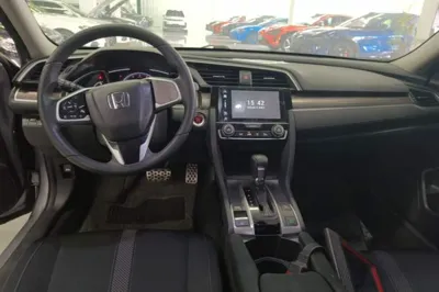 Honda Civic 2019, 40500 км, за 10882 USD - фото 12