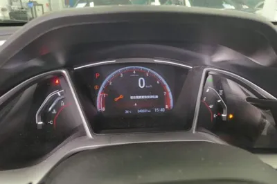 Honda Civic 2019, 40500 км, за 10882 USD - фото 14