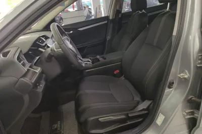 Honda Civic 2019, 40500 км, за 10882 USD - фото 17