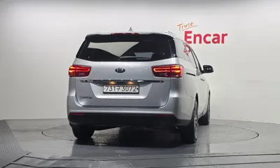Kia Canival 2020, 50023 км, за 12751.9 USD