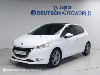 Peugeot 208 2015, 83767 км, за 2953.92 USD