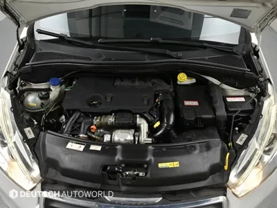 Peugeot 208 2015, 83767 км, за 2953.92 USD - фото 6