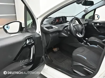 Peugeot 208 2015, 83767 км, за 2953.92 USD - фото 11