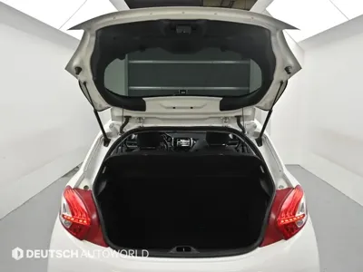 Peugeot 208 2015, 83767 км, за 2953.92 USD - фото 19